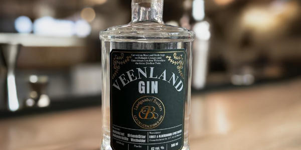 Veenland-Gin-edited_2 (1).png